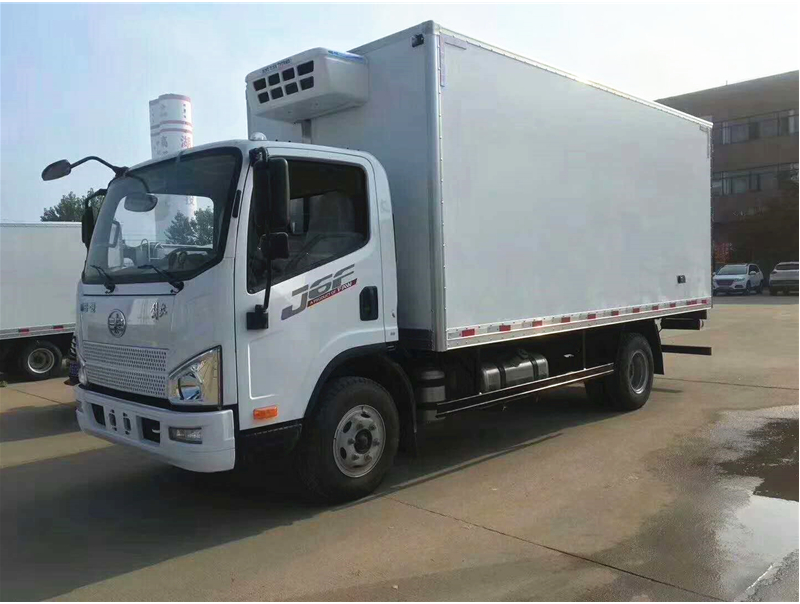 (4.2米）解放J6F肉勾冷藏车