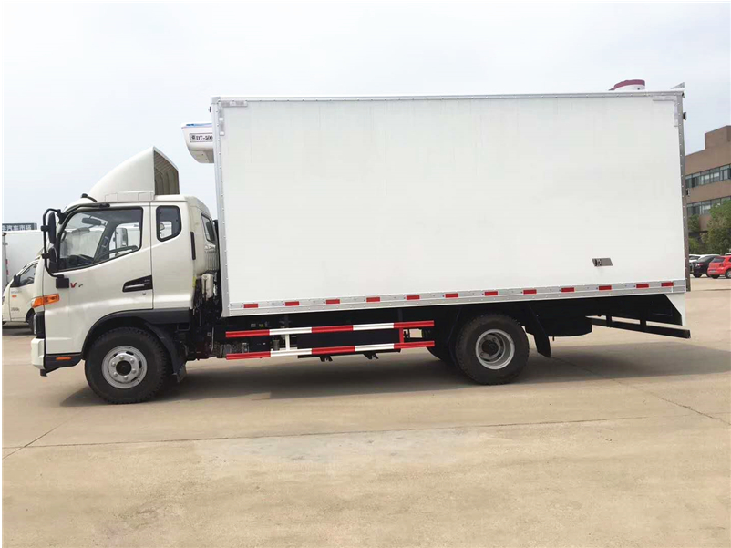 （5.2米）江淮骏铃V7（排半）冷藏车