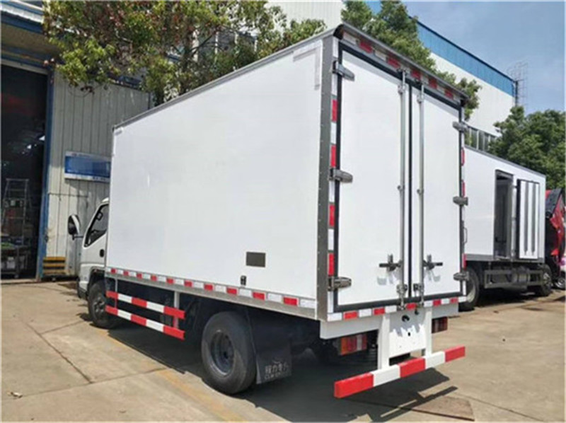 (4.2米）江铃顺达宽体冷藏车