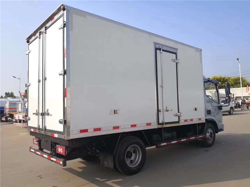 （4.2米）福田奥铃捷运冷藏车
