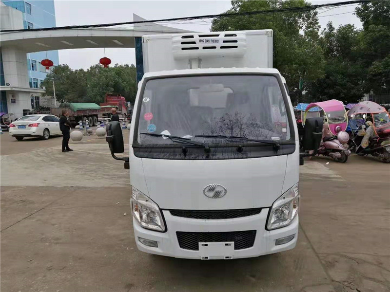 国六 3.26米跃进小福星（后双轮）冷藏车