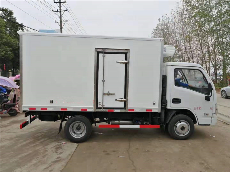 国六 3.26米跃进小福星（后双轮）冷藏车