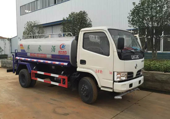 东风小多利卡蓝牌3方洒水车