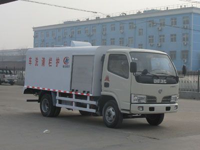 东风多利卡护栏清洗车