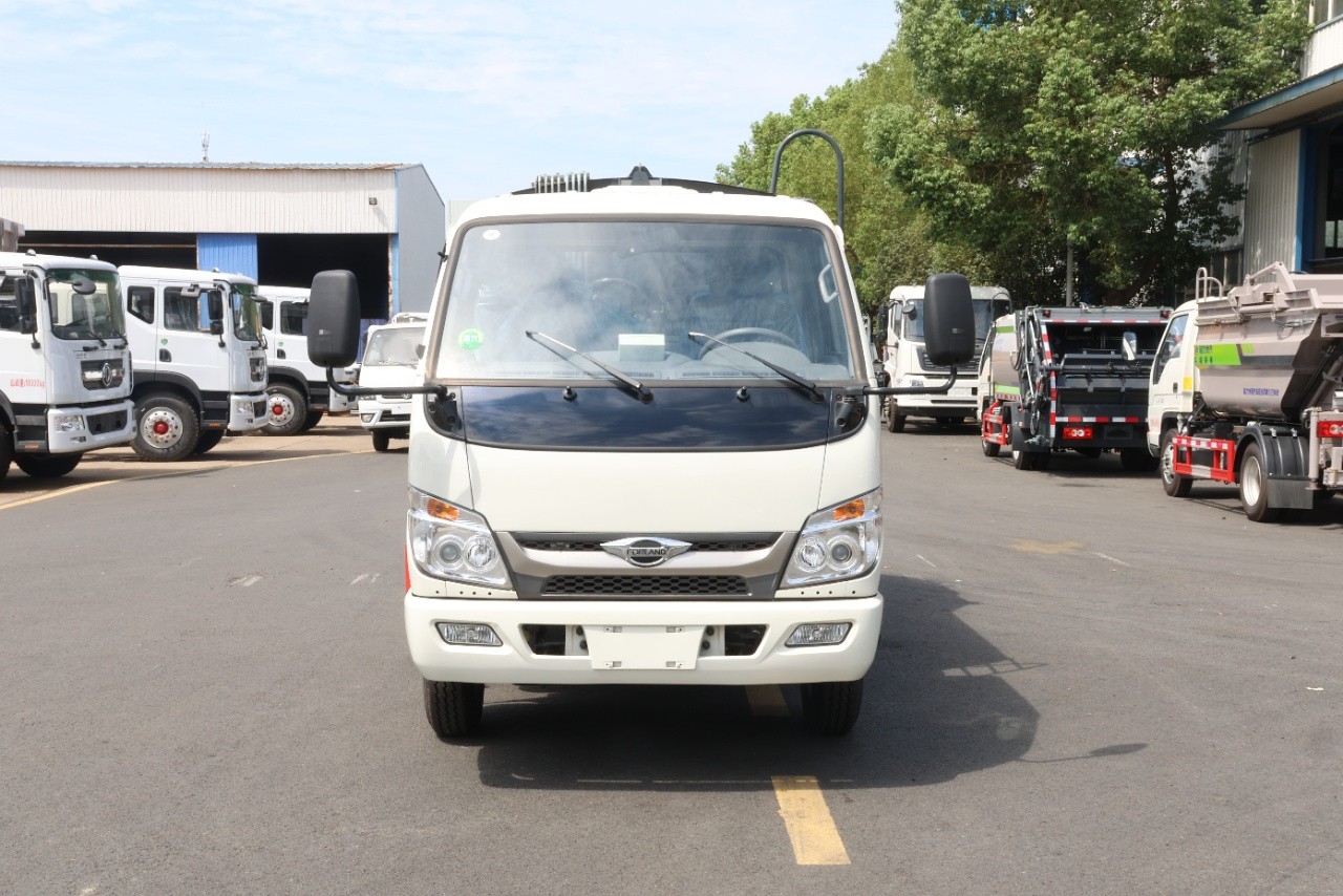 5.8方福田小卡3蓝牌不超重压缩垃圾车