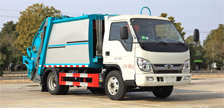 福田5方压缩垃圾车