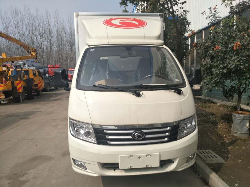 福田康瑞KQ1柴油3米冷藏车