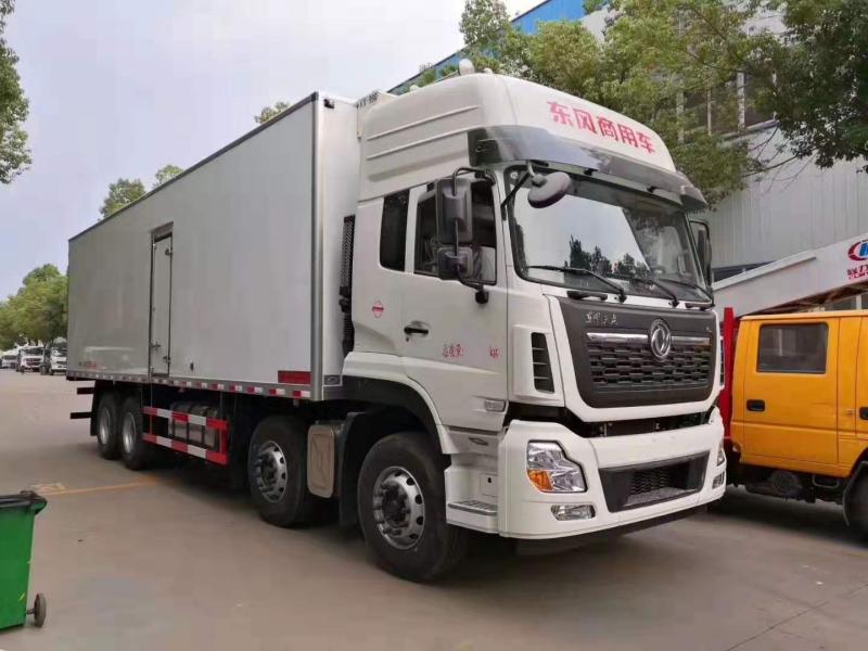 东风天龙前四后八9.4米冷藏车