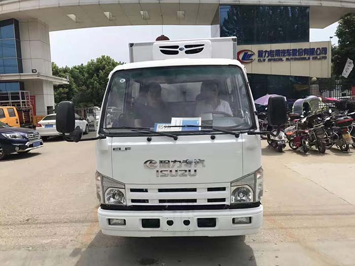 庆铃五十铃蓝牌双排3米保温车