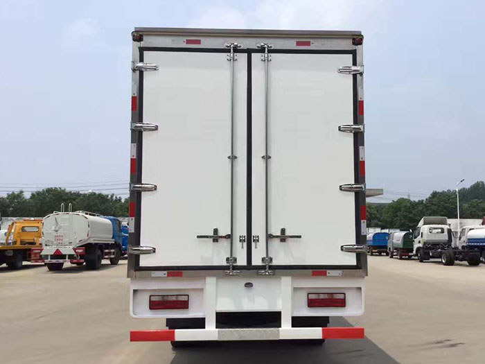 江淮帅铃一排半冷藏车