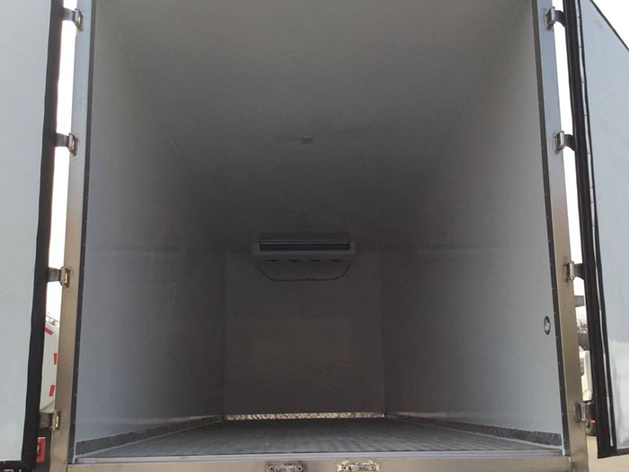 东风天锦7.8米水果运输车