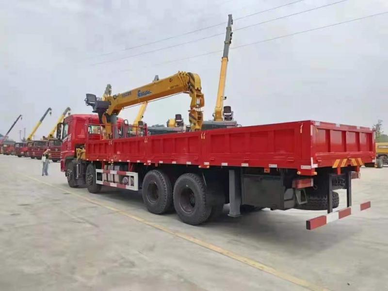 国六东风畅行D7前四后八随车吊