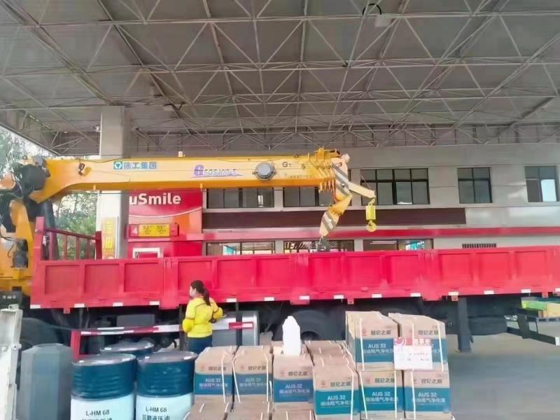 东风天龙前四后八随车吊