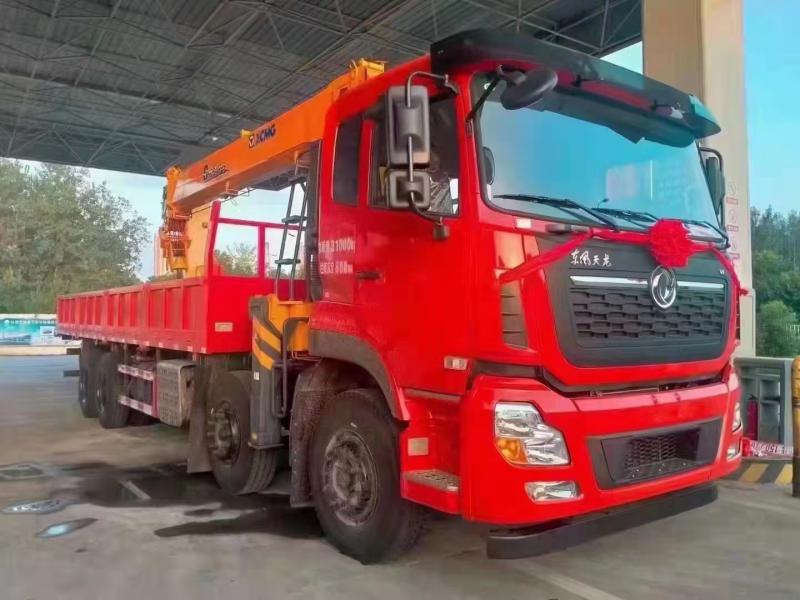 东风天龙前四后八随车吊