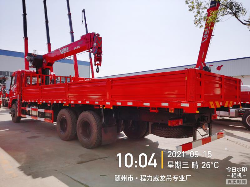 东风畅行D3V后八轮随车吊