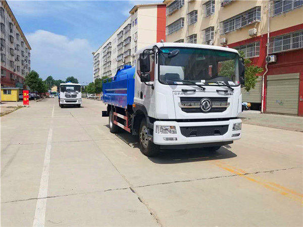 东风D9清洗吸污车(分体)