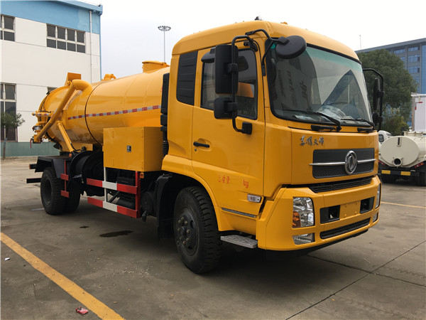 东风天锦清洗吸污车（一体）