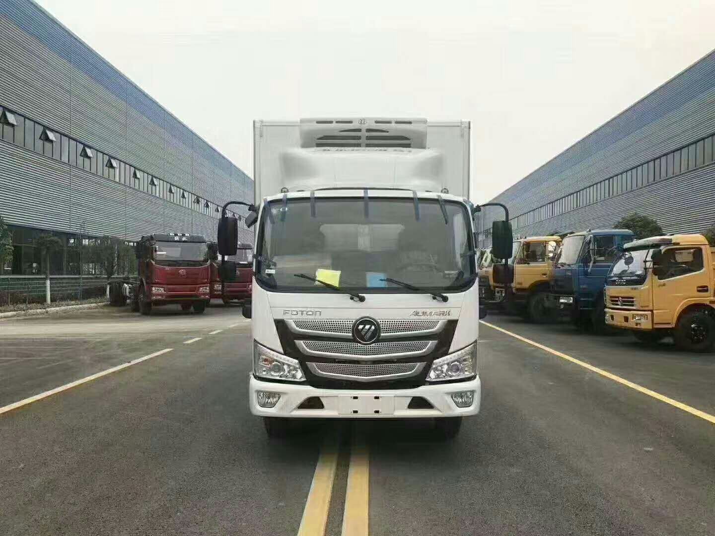 福田欧马可货箱4.1米冷藏车