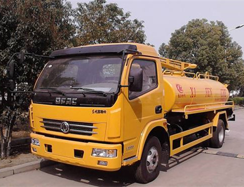 如何处理轻型吸污车前轮发热异常？