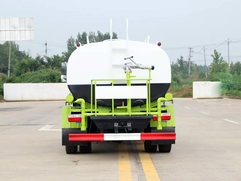 東風(fēng)多利卡9.2噸灑水車生產(chǎn)廠家_價(jià)格_灑水車廠家電話