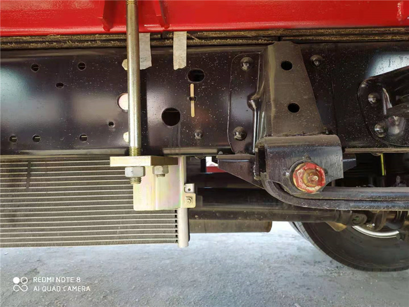 云梯车/云梯升降车/高空运料车/云梯搬家车/云梯登高车/高空云梯作业车/云梯救援车/工程高空上料车