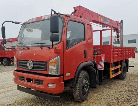 东风御虎单桥6.3吨-8吨随车起重运输车