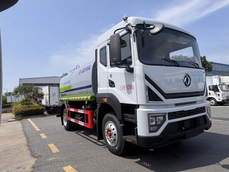 :新款东风多利卡D9?13方洒水车