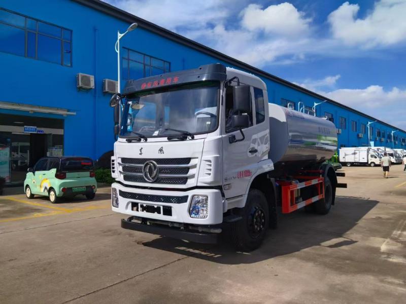 东风商用K6 12方洒水车