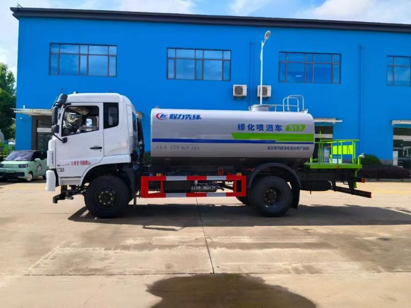 东风商用K6 12方洒水车