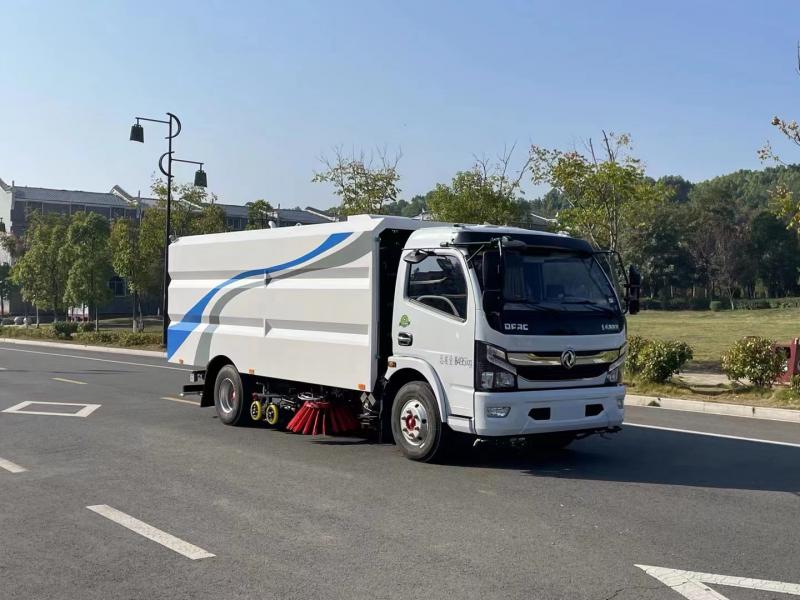 东风9吨纯电动洗扫车(水3.55m3/尘4.75m3)