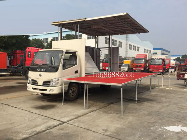 东风小多利卡舞台车