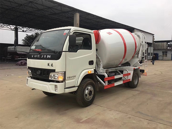 跃进5方混凝土搅拌运输车