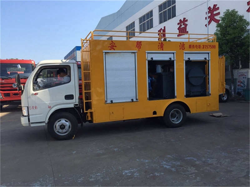 东风蓝牌污水处理车