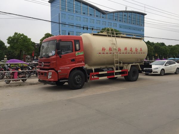 东风16方低密度粉粒物料运输车