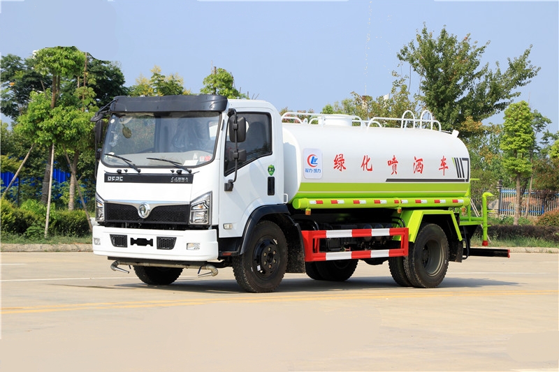东风福瑞卡8方洒水车