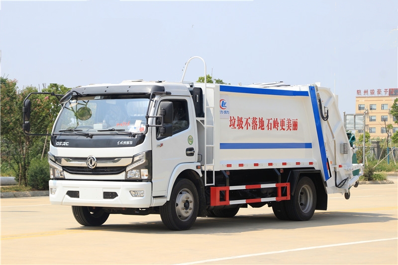 东风福瑞卡9方压缩式垃圾车