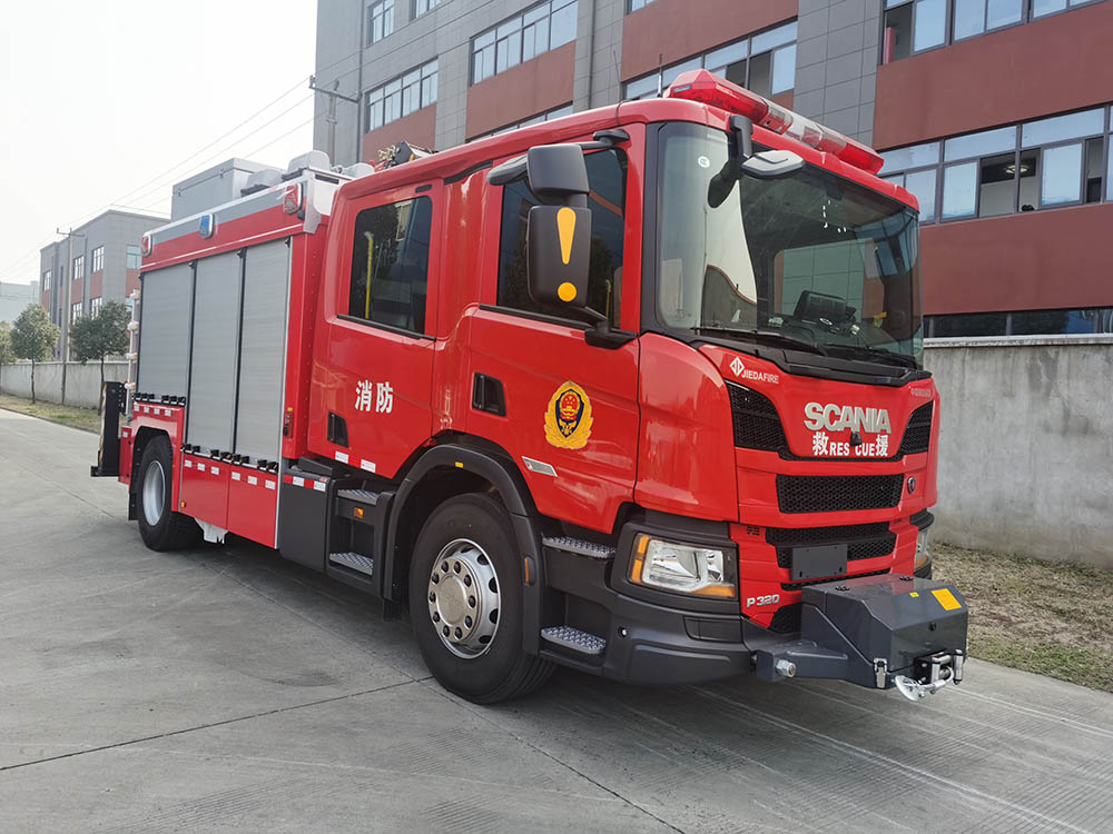 SJD5150TXFJY130SKA型抢险救援消防车1.jpg