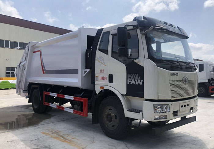解放J6后装垃圾压缩车
