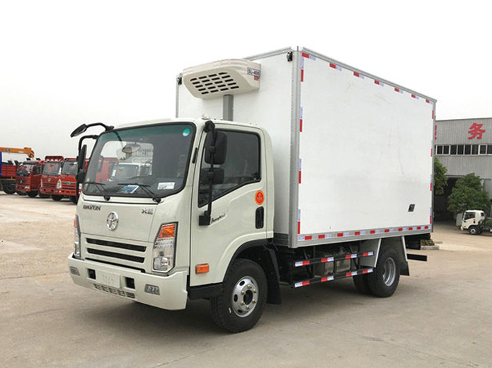 大运4.2米单排冷藏车