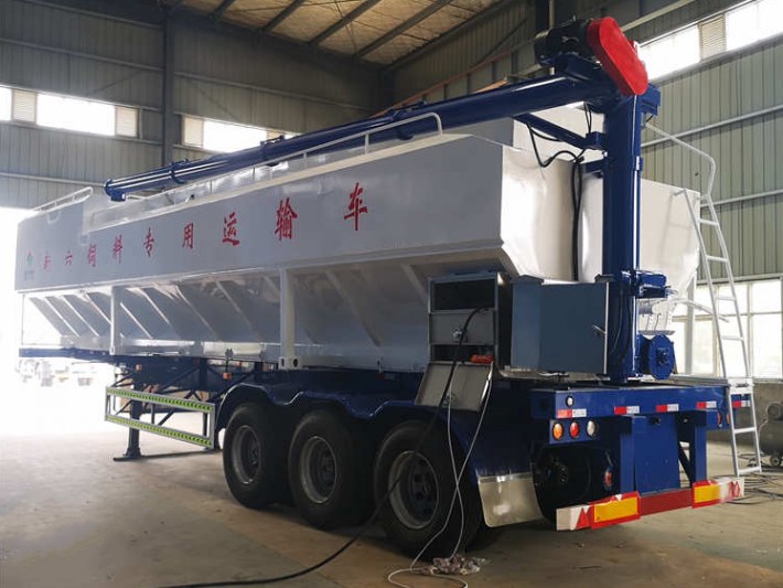 半挂散装饲料车