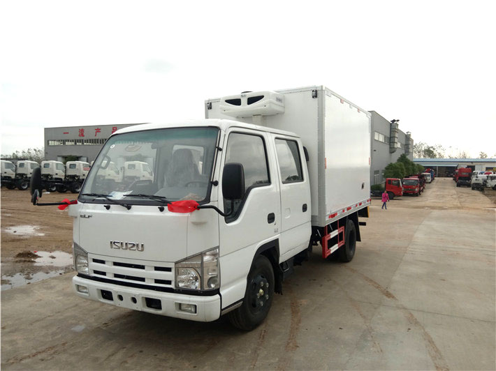 五十铃双排座冷藏车3.2米