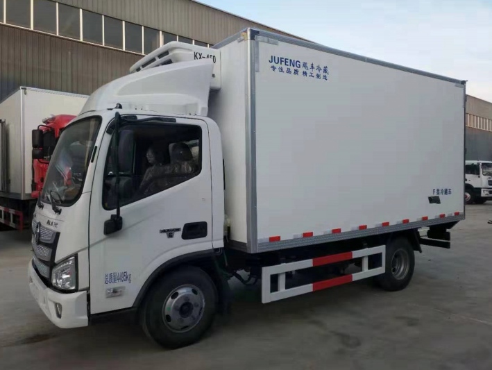 福田欧马可S3新款4.2米冷藏车