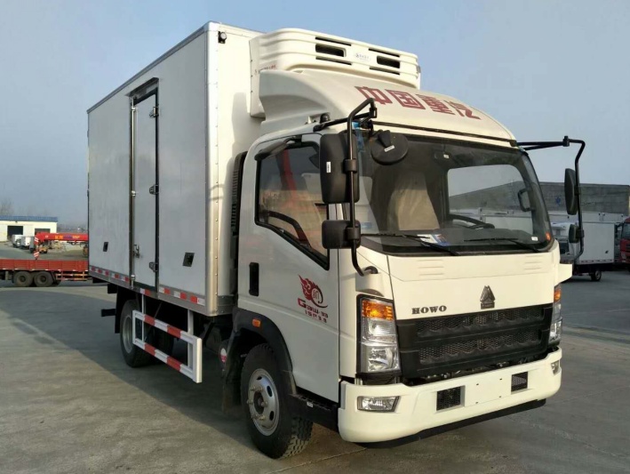 重汽豪沃4.2米冷藏车