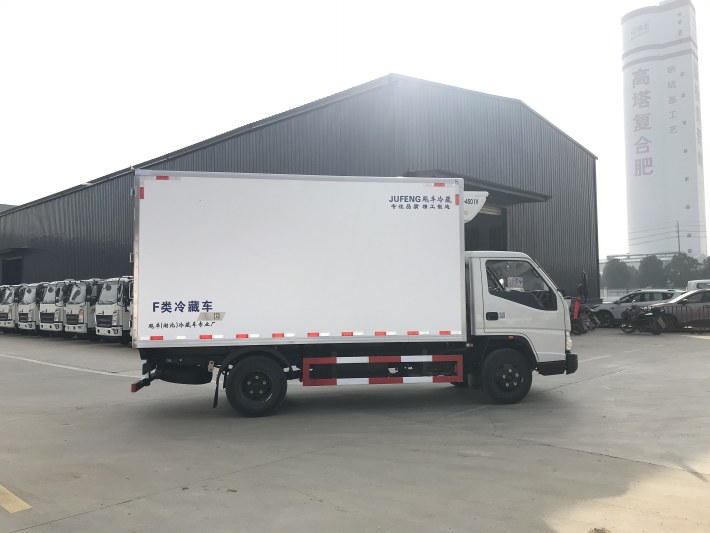 江铃宽体蓝牌冷藏车