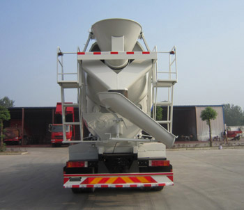 东风4.95方混凝土搅拌运输车