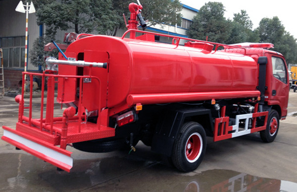 东风福瑞卡2方水罐消防车