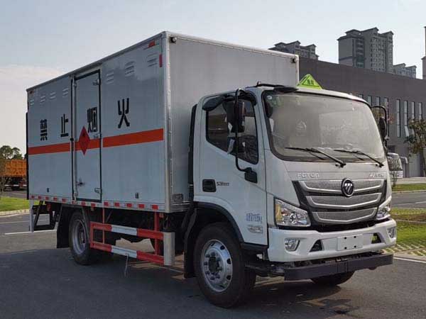 福田易燃氣體廂式運輸車歐馬可5米上戶6.8噸