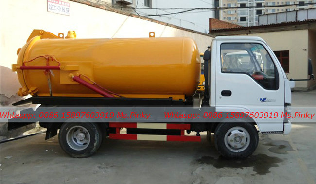 ISUZU Vacuum Trucks 3000Liters to 4000Liters Sewage Suction Truck 