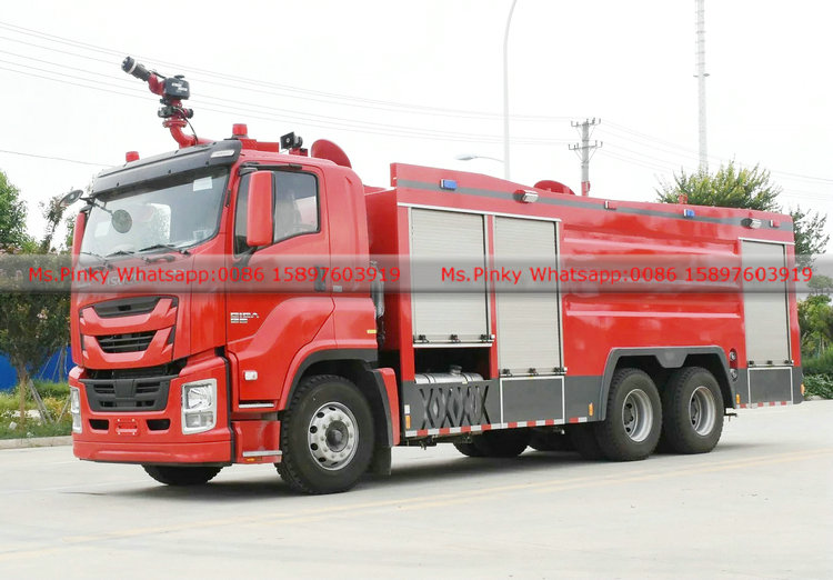 ISUZU GIGA Water Foam Fire Truck With Automatic Fire Monitor