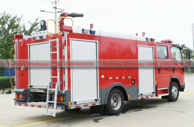 190HP ELF ISUZU Fire Truck 950Gallon Water And Foam Fire Fighting Vehicle